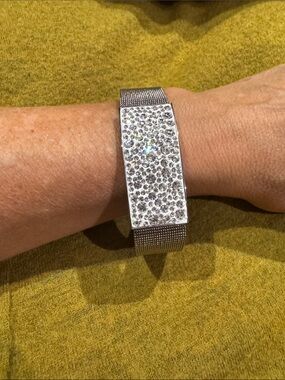 Silver Crystal Mesh Bracelet - Elegant Women's Jewelry